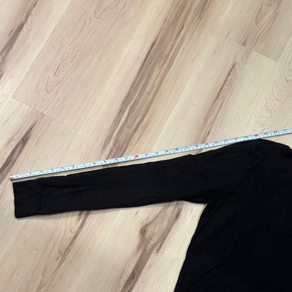 Calvin Klein Black Turtleneck Sweater Size M - Picture 6 of 8